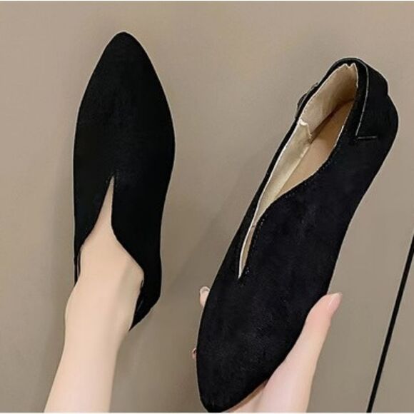 Black Pointy Toe Flats - Picture 2 of 3